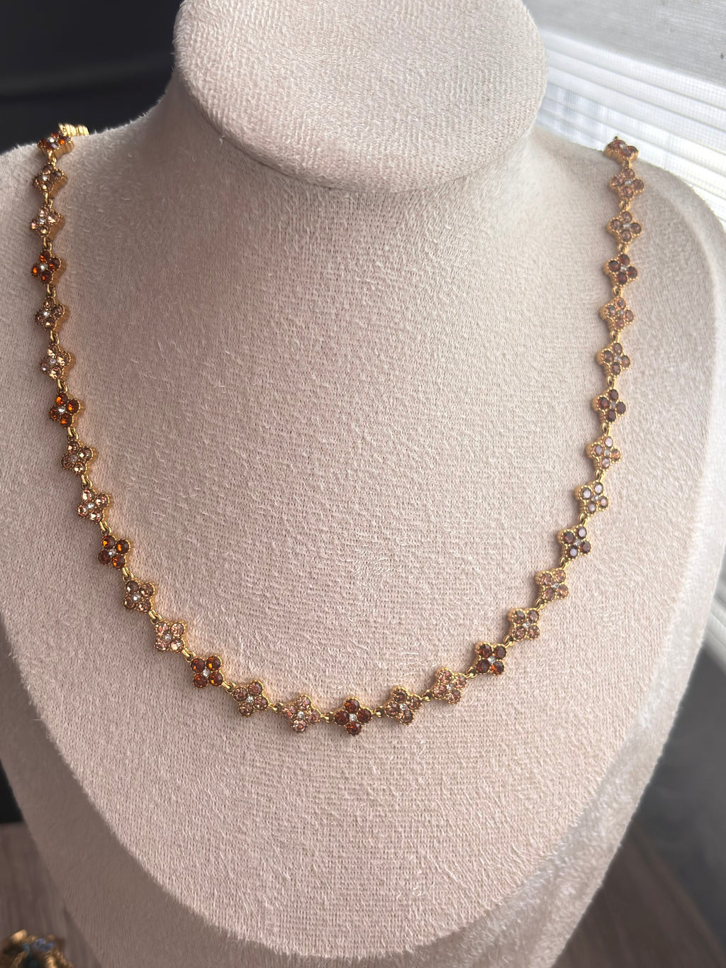 💎Colliers Duchesse