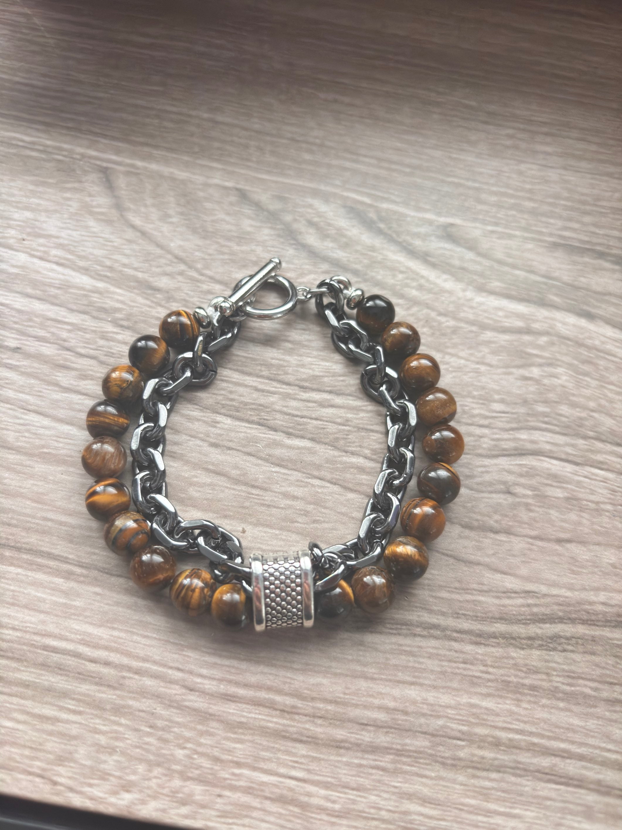 Bracelet homme en acier inoxydable et pierre .