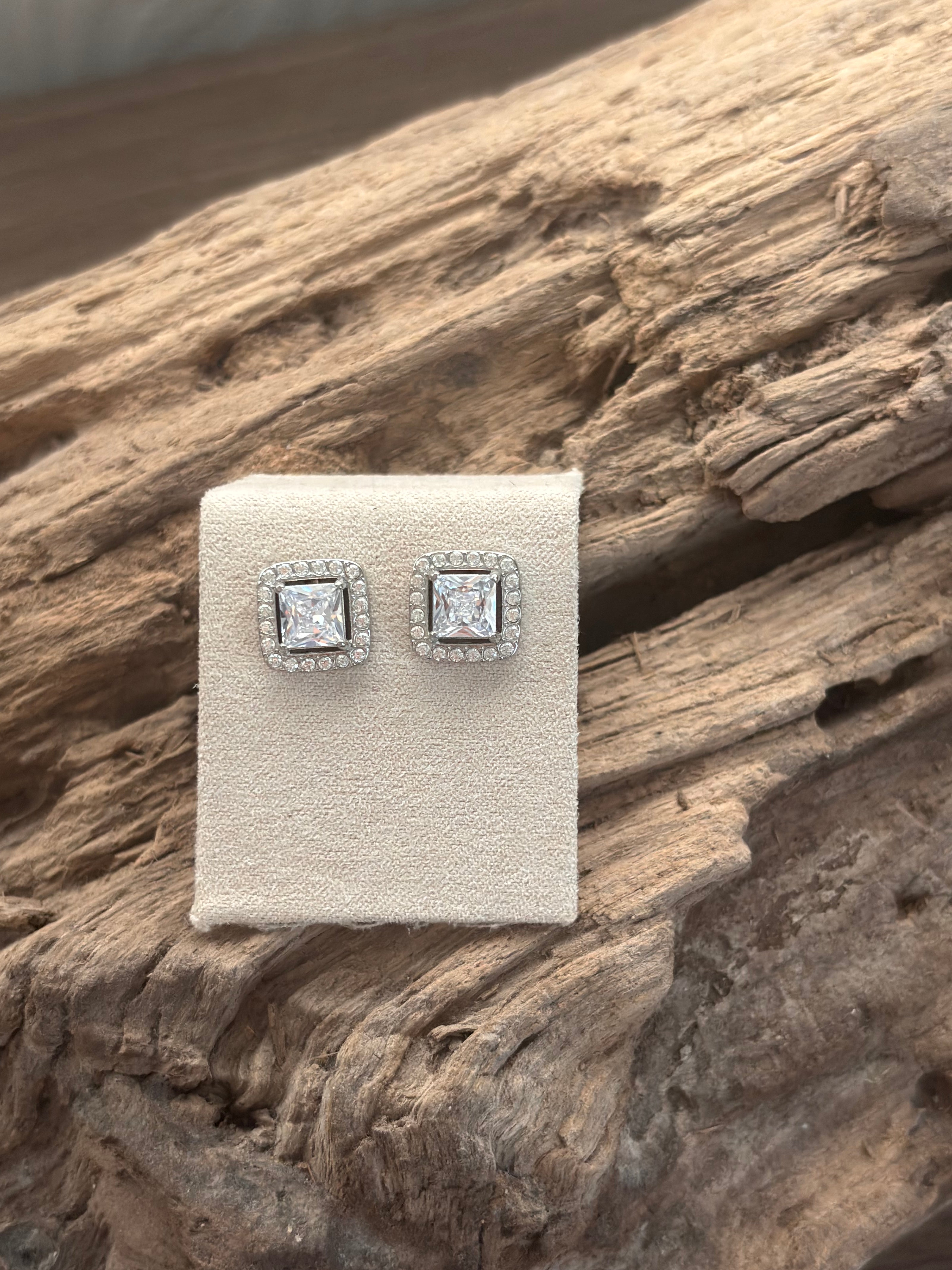 💎Boucle d’oreille carré strass 💎