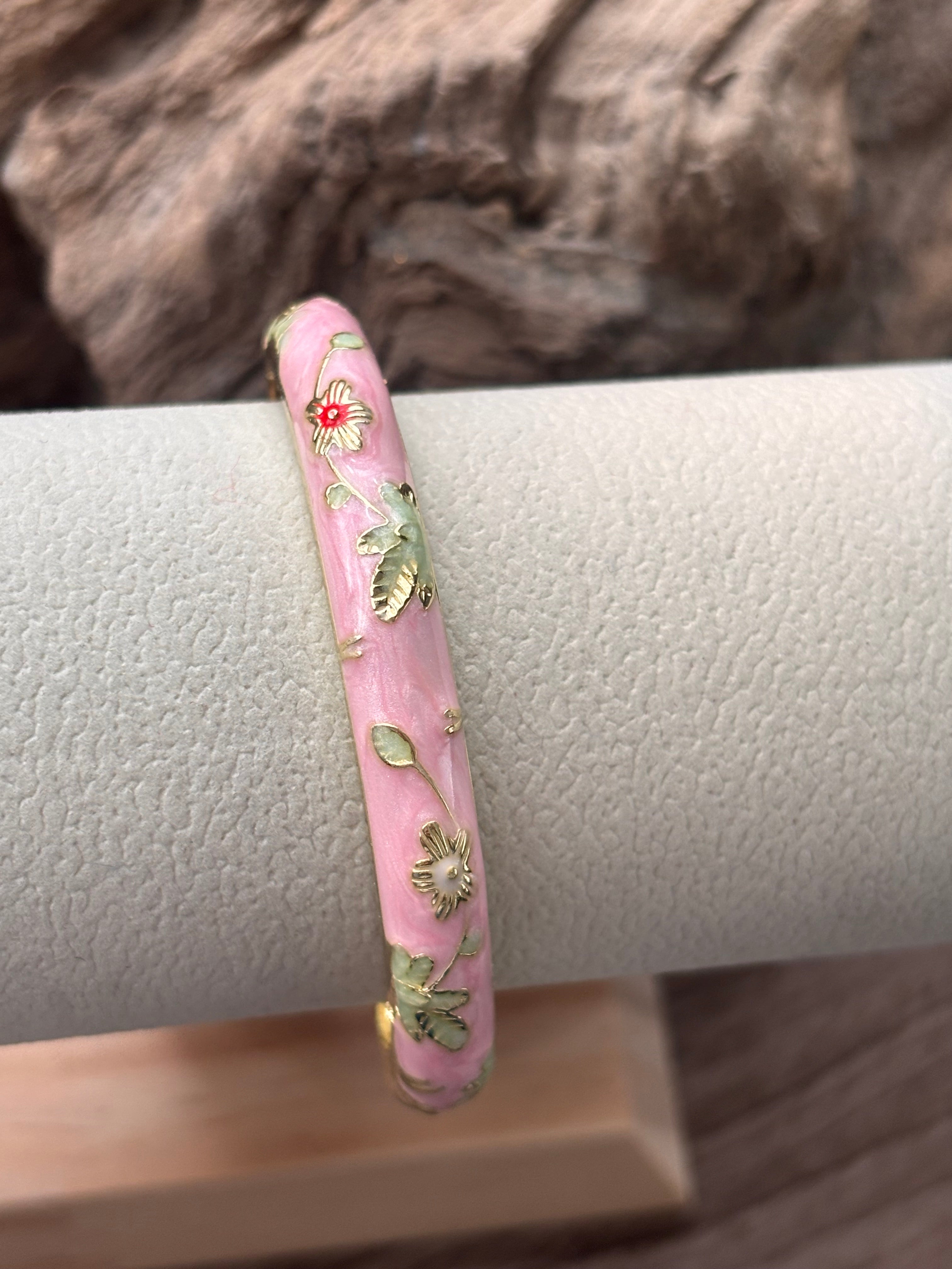 Bracelet jonc rigide à ressort émaillé fleuri Thaïlandais– Jonc doré émail floral
