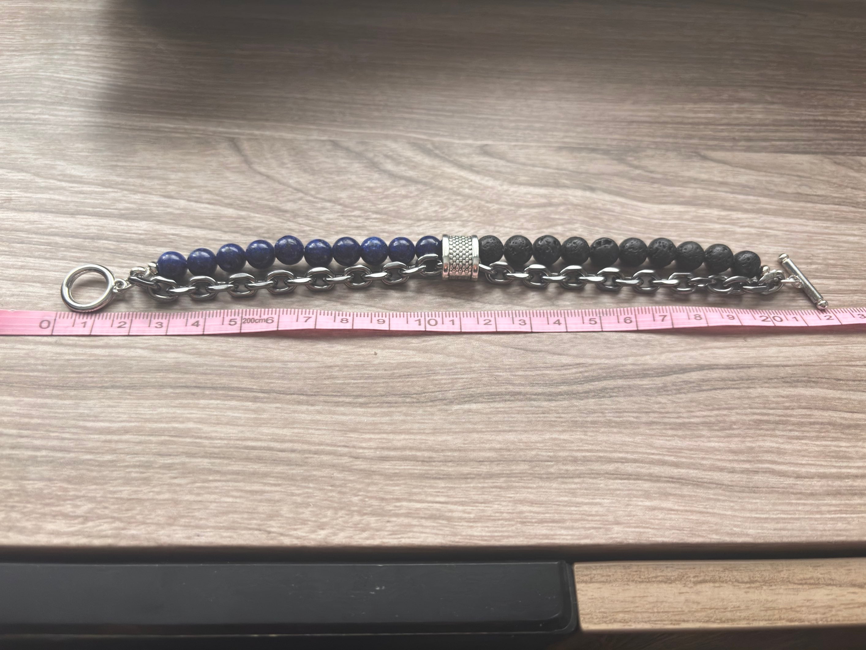Bracelet homme en acier inoxydable et pierre .