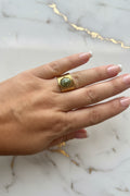Bague Large Bohème en Acier Inoxydable Doré et Pierre Verte Naturelle