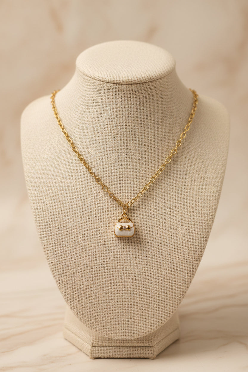 ✨Collier au choix ✨