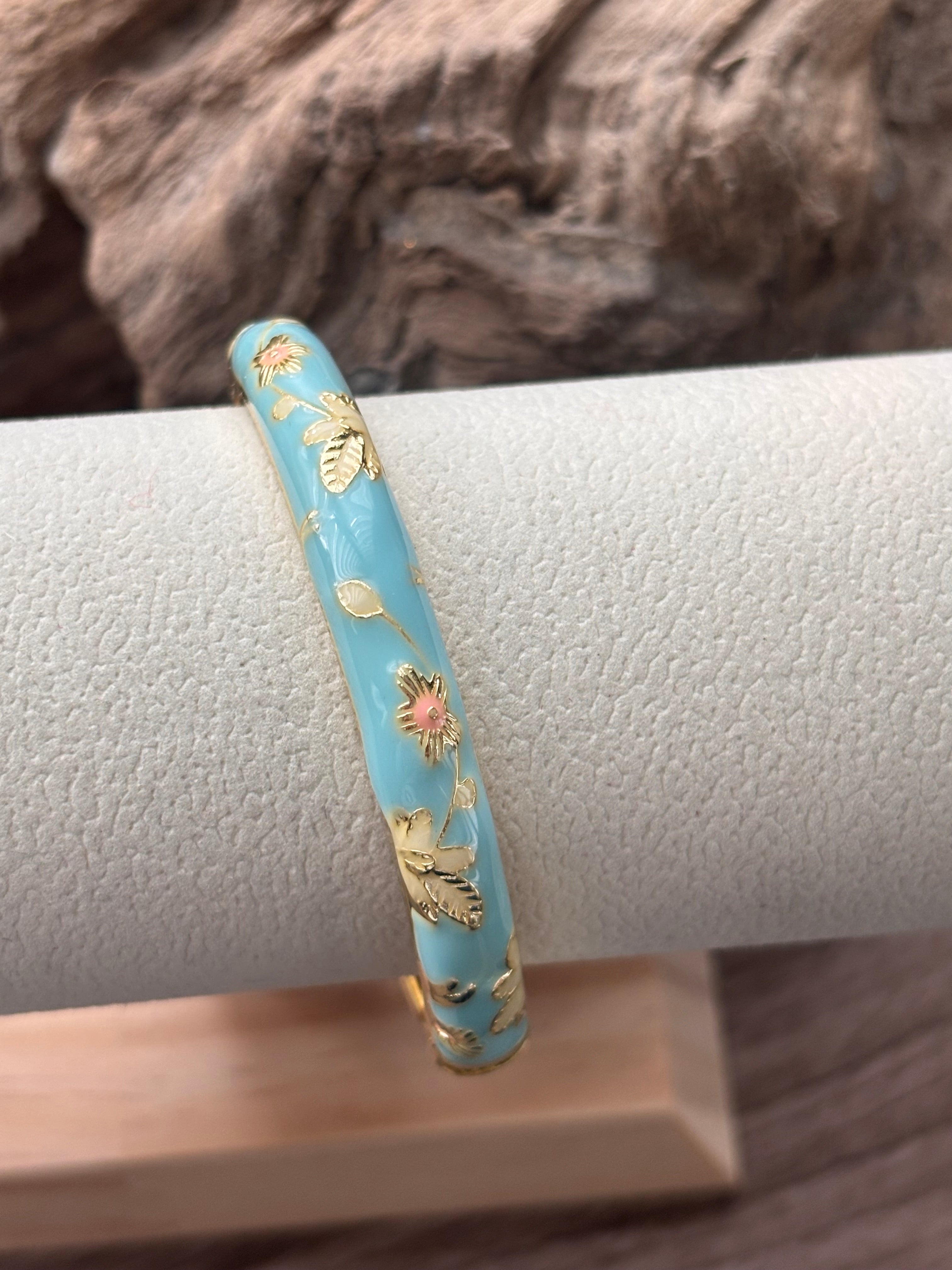 🌺Bracelet jonc rigide à ressort-Émail fleuri thaïlandais.