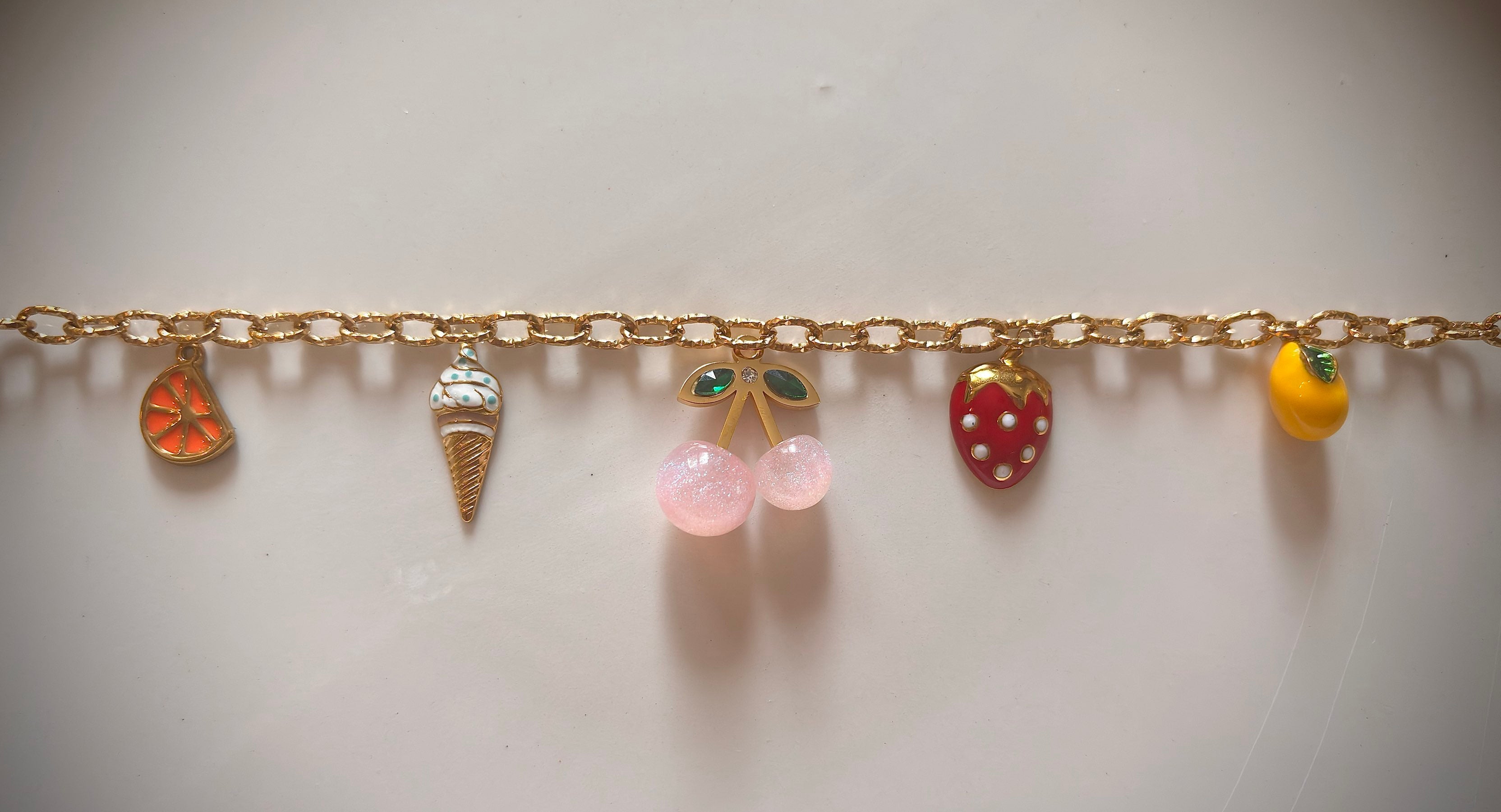 🍒Collier en acier inoxydable avec charmes🍒
